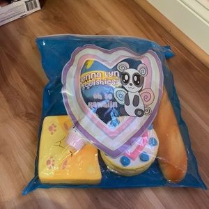 Squishies-baked goods